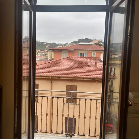 Rent House *