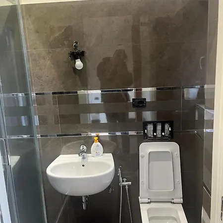 Rent House Πανσιόν